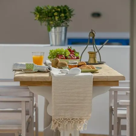 Alto Mare Kamari (Santorini)
