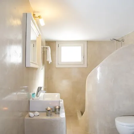 Alto Mare Villa Kamari (Santorini)